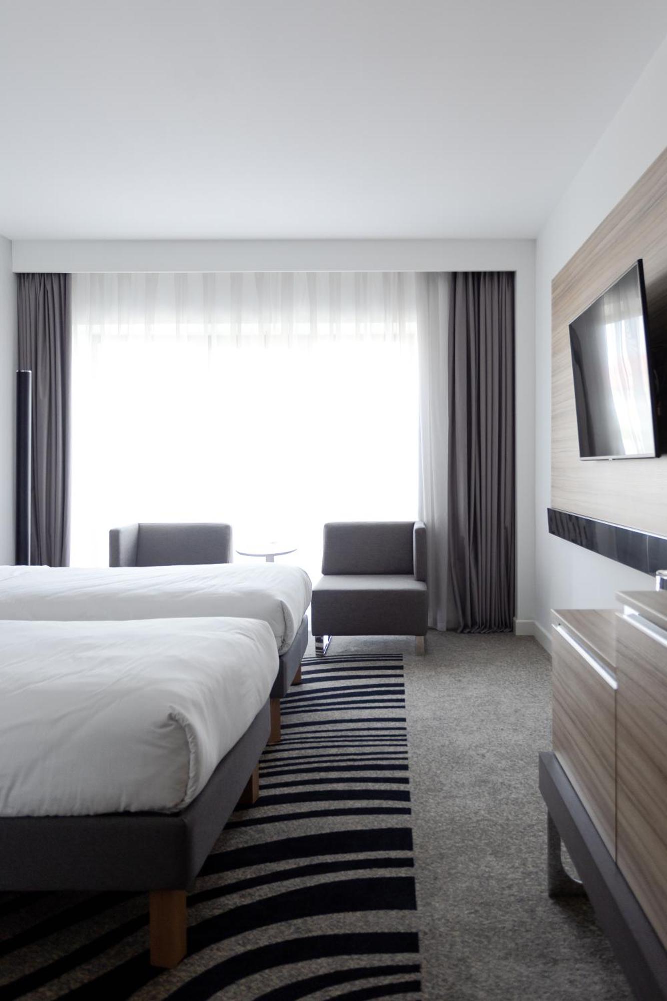 Novotel Bishkek City Center Exterior photo